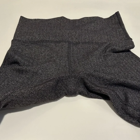 ⚡️CLEAR OUT SALE⚡️ lululemon Wunder Under Hi-Rise 7/8 Tight Herringbone - Picture 8 of 12